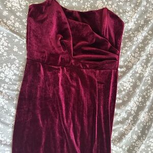Windsor Strapless Burgundy Velvet Dress
